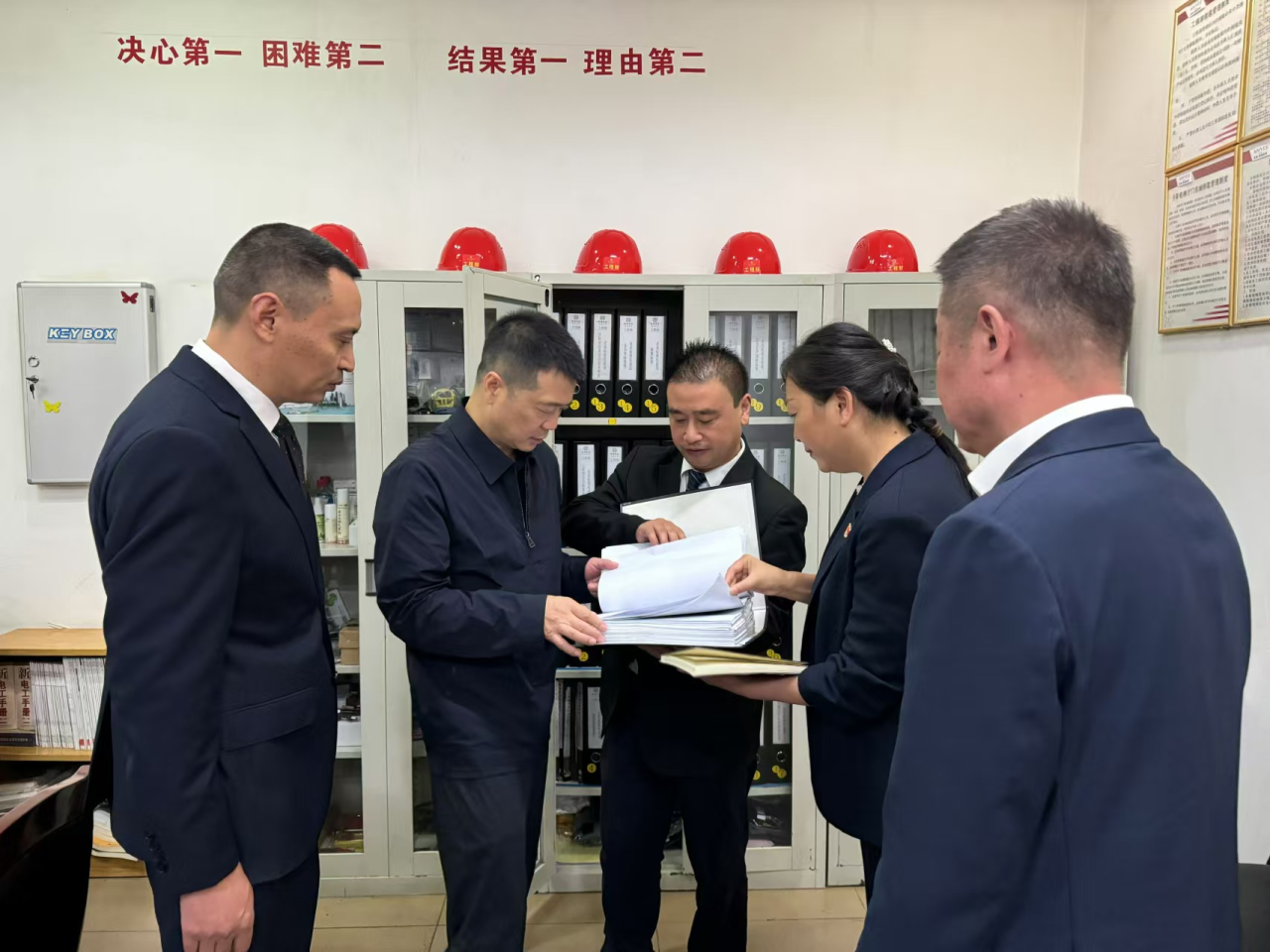省龙8集团党委书记、董事长游勇国庆节期间调研督导旗下酒店经营及安全生产工作